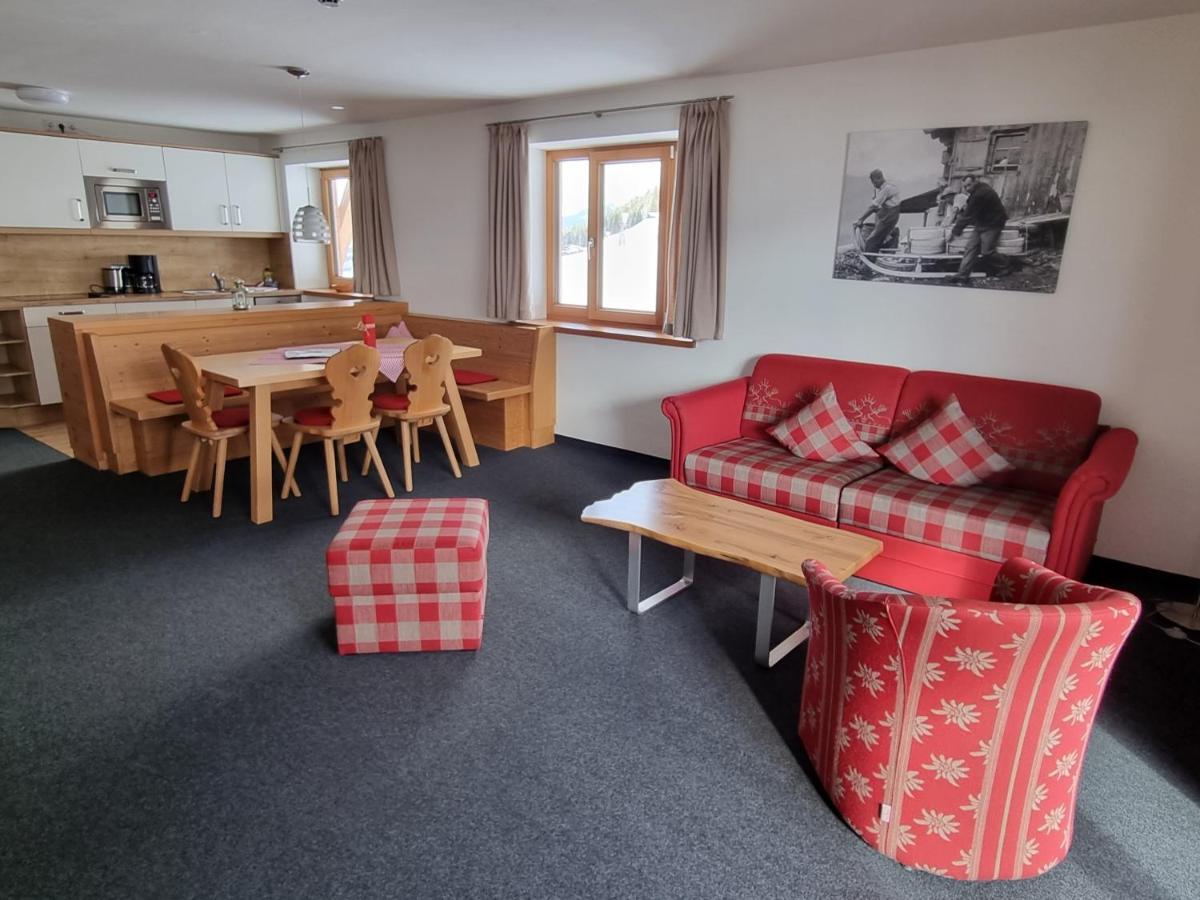Gaestehaus Alpina Appartement Riezlern