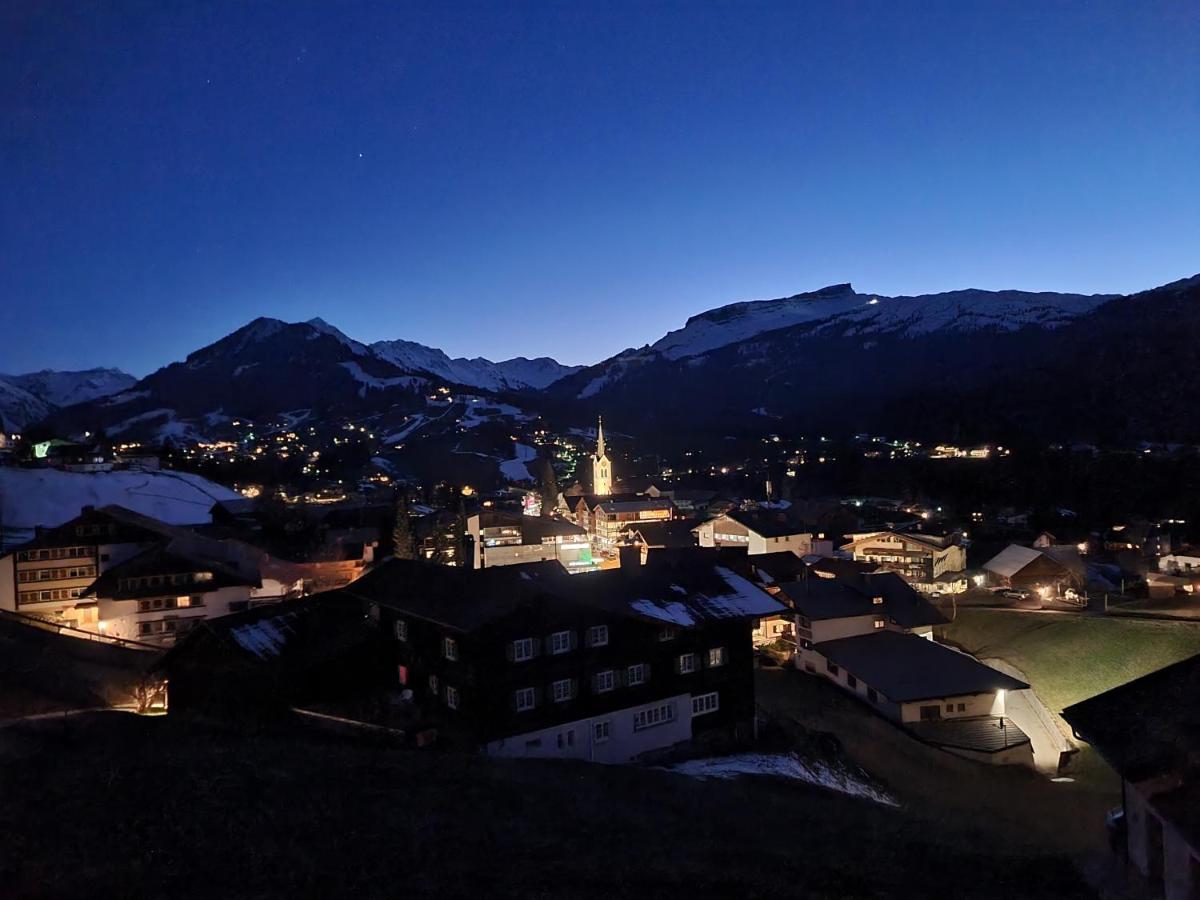 Gaestehaus Alpina *